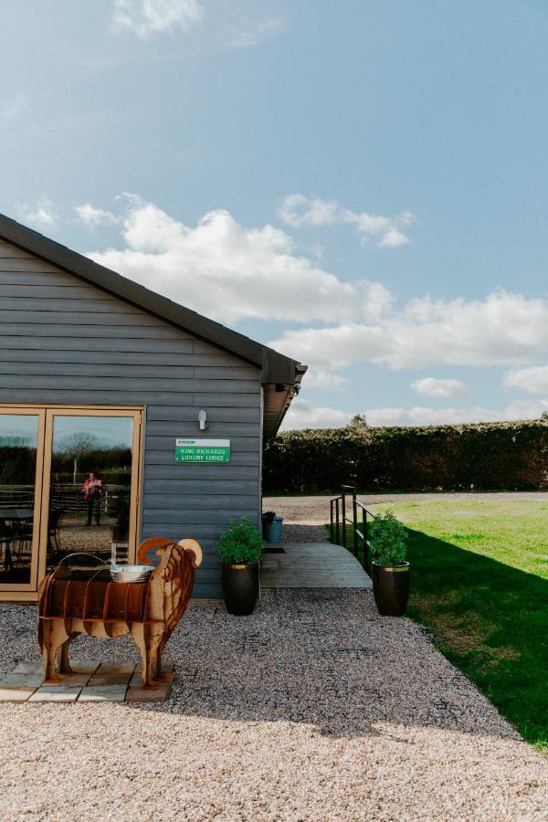 King Richard'S Luxury Lodge - Sleeps Up To 8 ,Dog Friendly ,Near Sherwood Forest At Fairview Farm In Nottingham Set In 88 Acres And Great For Groups,Family Gatherings,Corporate Events Exterior foto